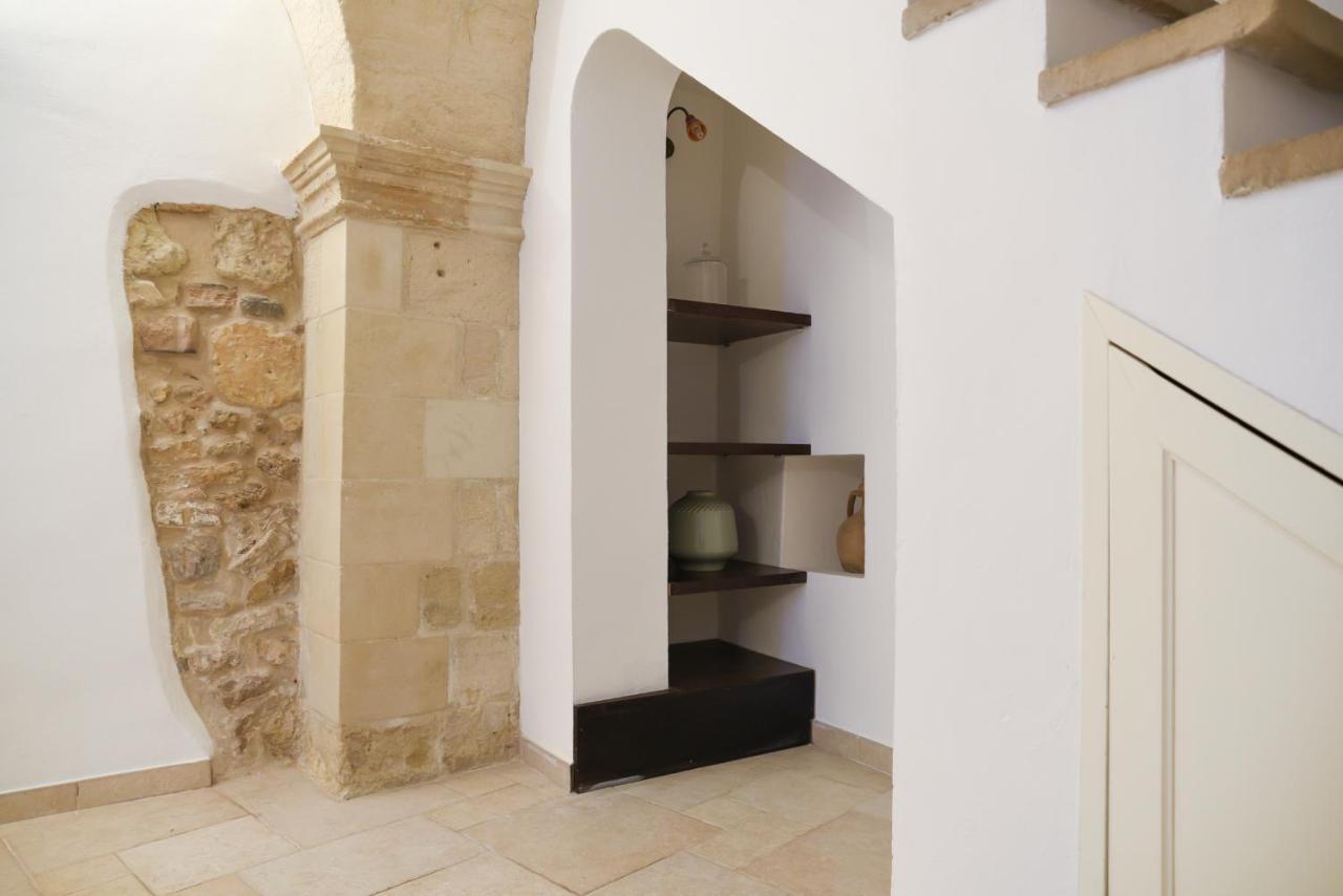 Milestone Inn Lecce Bagian luar foto