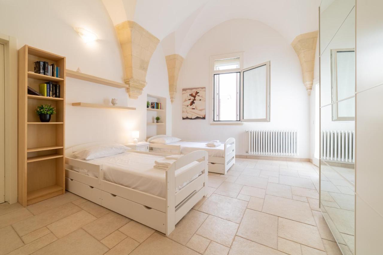 Milestone Inn Lecce Bagian luar foto