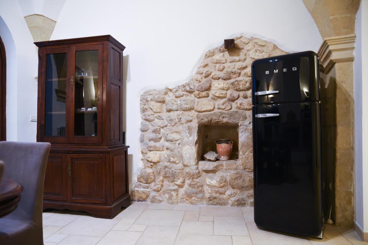 Milestone Inn Lecce Bagian luar foto