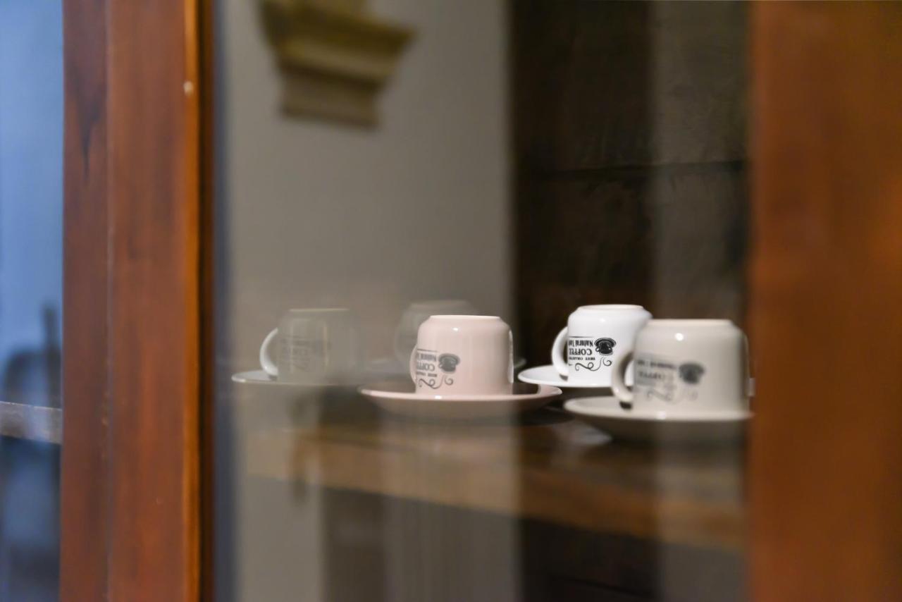 Milestone Inn Lecce Bagian luar foto